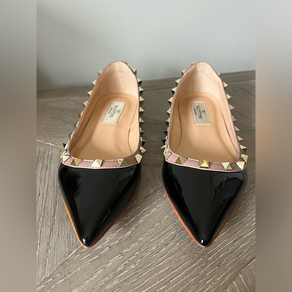 SOLD Authentic Black Valentino Gold Rock Stud Sz 36 Women’s Flats